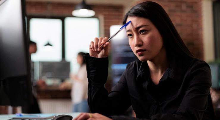 Dolgoznak – de nincs munkájuk: így terjednek a kamuirodák