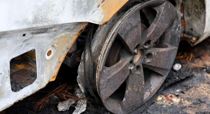 Mindent tisztázott az útsózásról a szakértő, 1 mozdulattal adhatsz éveket autódnak