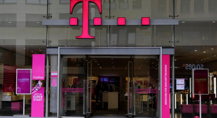 Ingyen ad új mobiltelefont a Telekom: így kaphatod meg