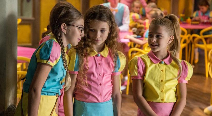 A tévében lesz látható az ünnepek alatt az El a kezekkel a Papámtól! film a felvidéki Gál Virág Annával