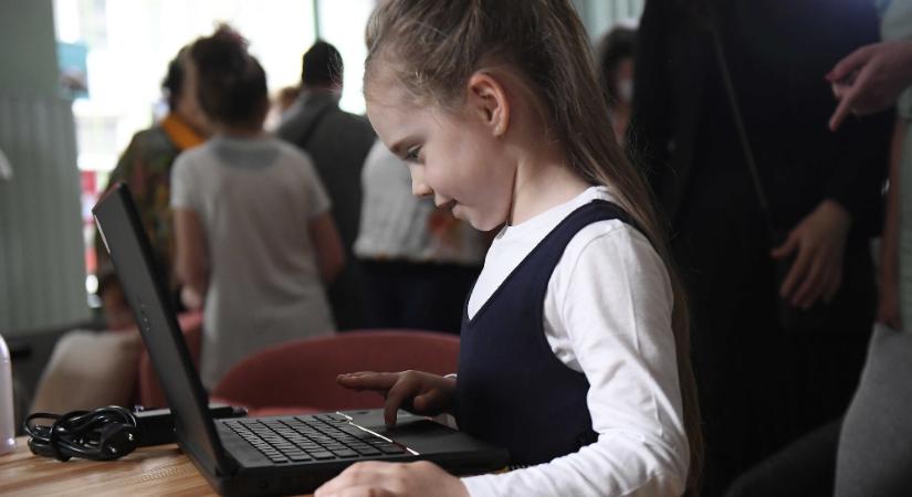 Több mint 84 millió forint értékben nyújtott segítséget az Egyszülős Központ