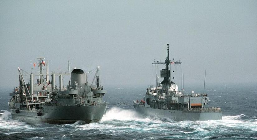 Felpörgeti a fegyverkezési versenyt Donald Trump