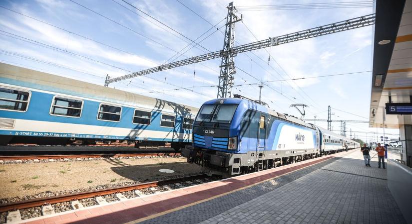 Nehezen indult a reggel a MÁV-nál, váltóhiba és vadgázolás bénította meg a balatoni vonatokat
