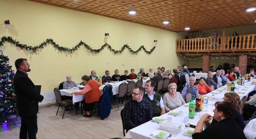 Különleges módon ünnepeltek a szépkorúak