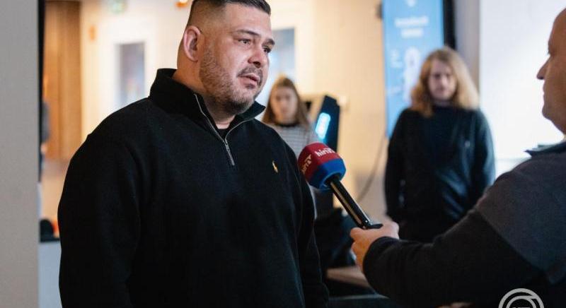 Ukrajnai háború – A háborúhoz vezető útról készített filmet Ábrahám Róbert