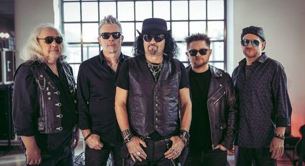 Megjelent a Kalapács József és az Akusztika új nagylemeze: 'Neolitikum'