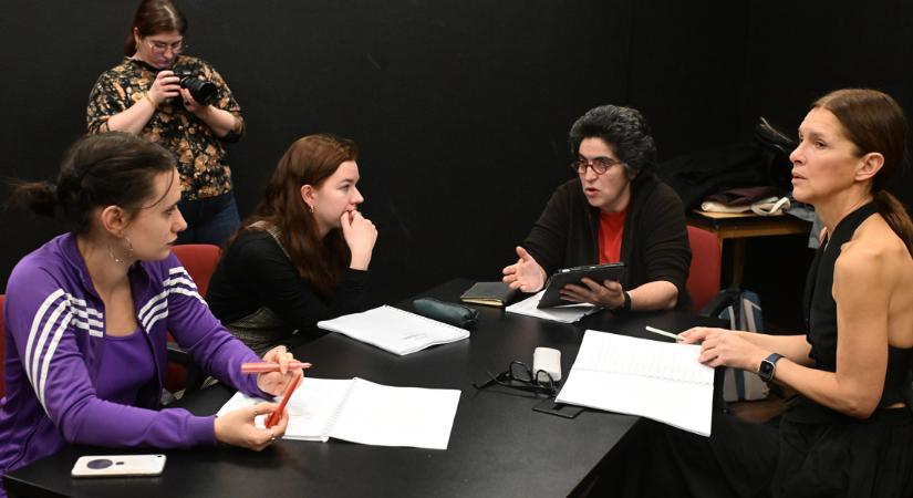 A cselédek – Jean Genet híres darabja a Csokonai Nemzeti Színházban