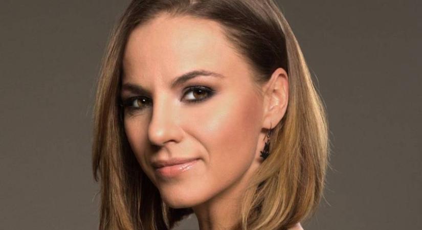 Íme Péter Szabó Szilvia ritkán látott lánya: a 9 éves Emma ilyen bájos