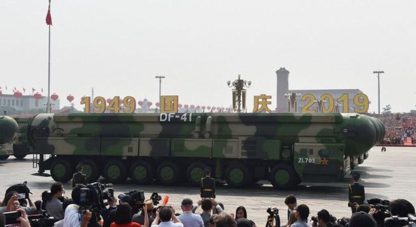 Riasztó Pentagon-jelentés: Kína brutális nukleáris fegyverkezésbe kezdett