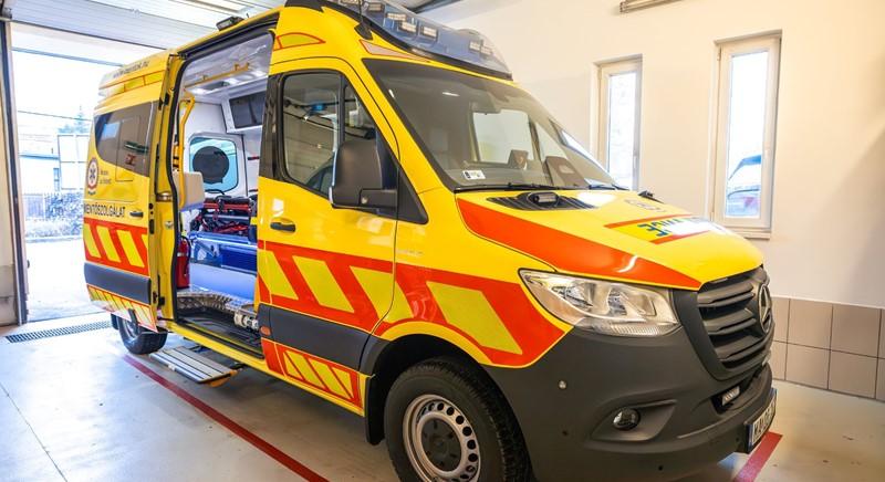 Új mentőautót kapott a Pesthidegkúti Mentőállomás