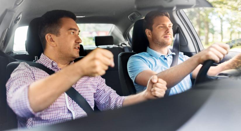Újrakezdenéd a vezetést? Gyakorolj profi oktatóval!
