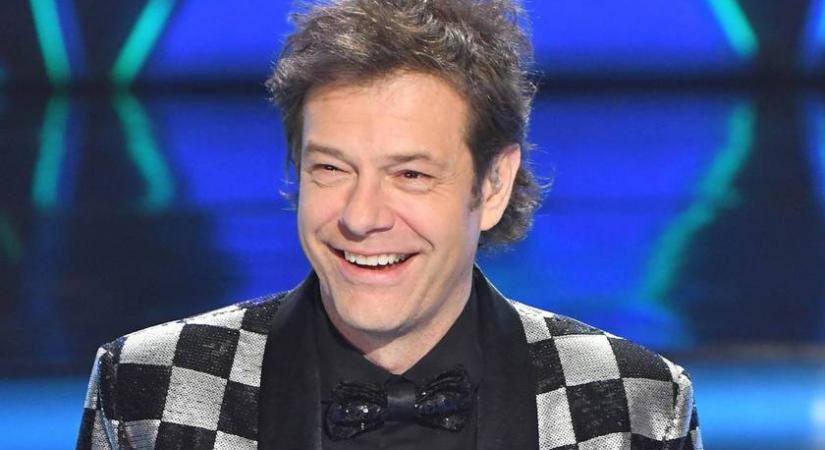 Till Attila otthona karácsonyi díszben pompázik: a feldíszített fát is megmutatta