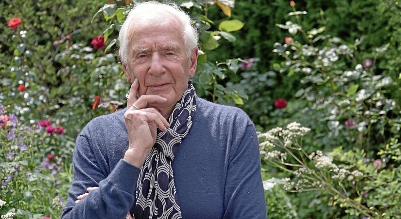 Különleges magánkönyvtár érkezik a Nemzeti Közszolgálati Egyetemre