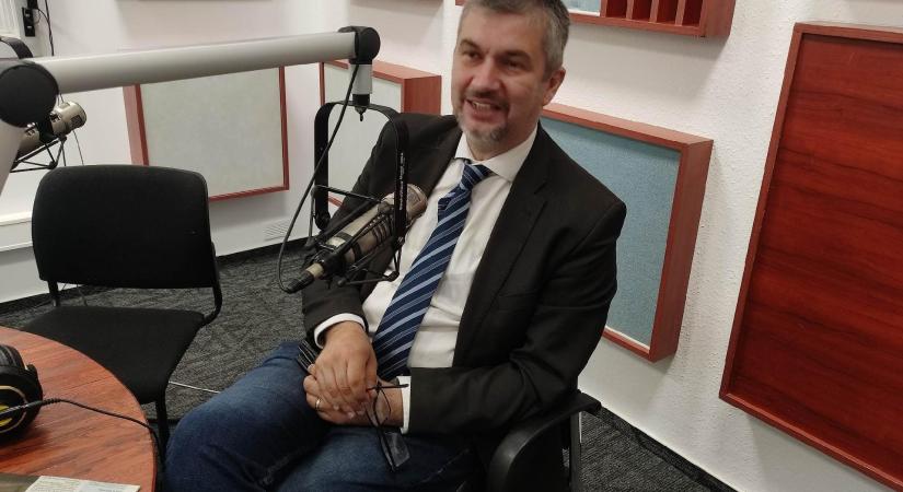 Hadházy: Nem az a kérdés, mennek-e a vonatok 160-nal, hanem az, hogy mikor