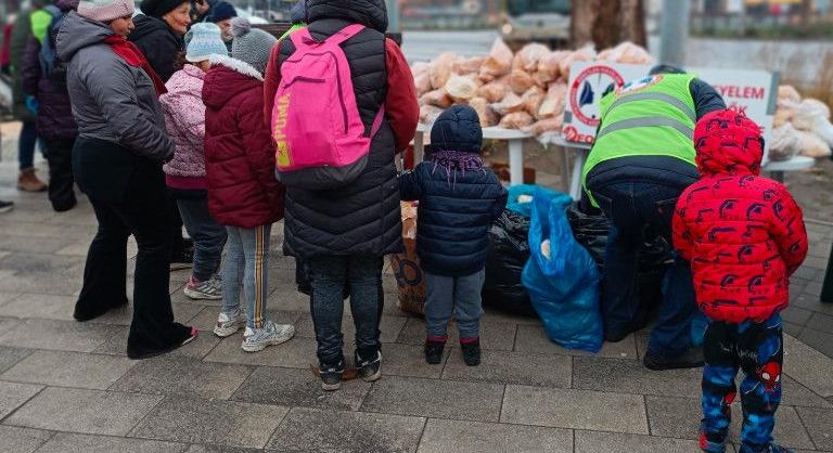 Százötven debreceni szegény jóllakhat