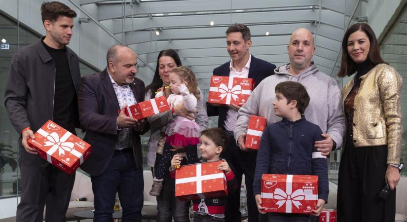 A Baptista Szeretetszolgálat 62 ezer cipősdoboz ajándékot gyűjtött a rászorulóknak