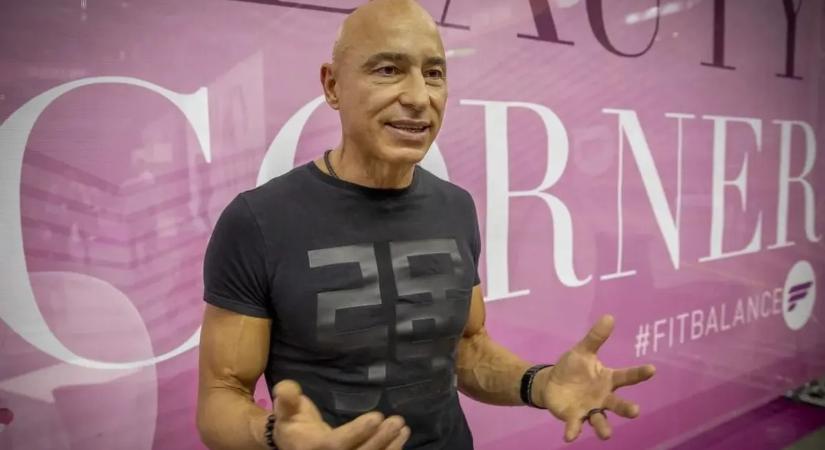 Rippel Feri karácsonya: hússal és zsírral tölti a bejglit