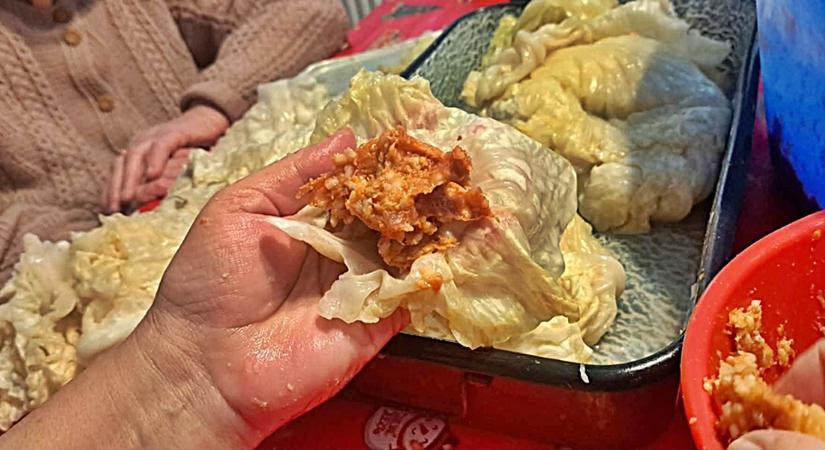 Így készül a tökéletes töltött káposzta otthon