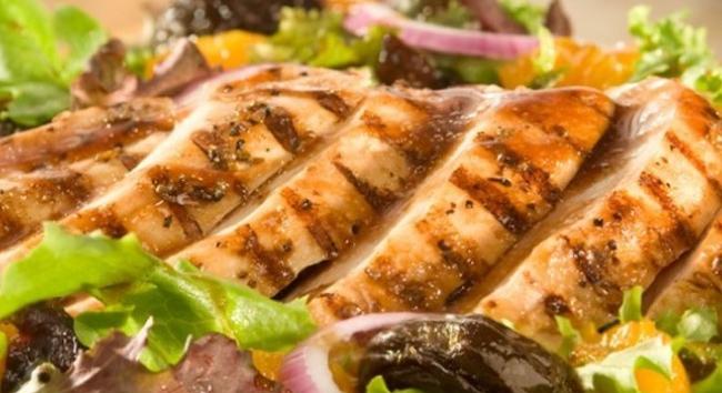 Karácsonyi menütervezés: praktikus tippek a stresszmentes ünnepi asztalhoz