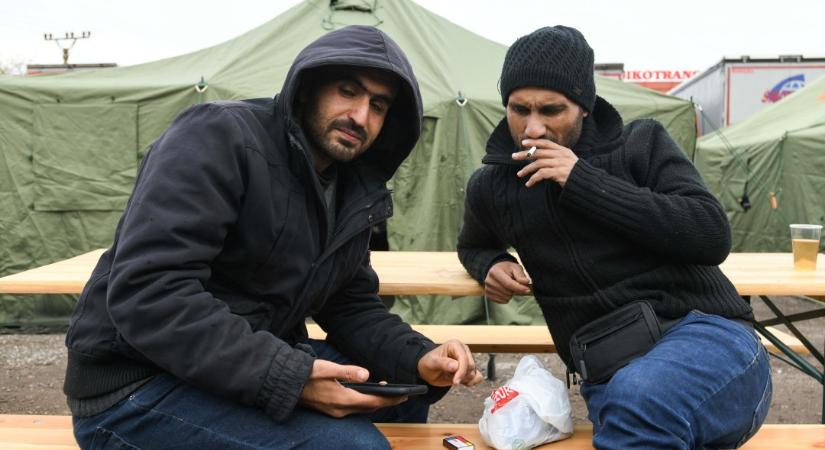 Véglegesítették az uniós migránskvótákat, Szlovákia mentességet kér