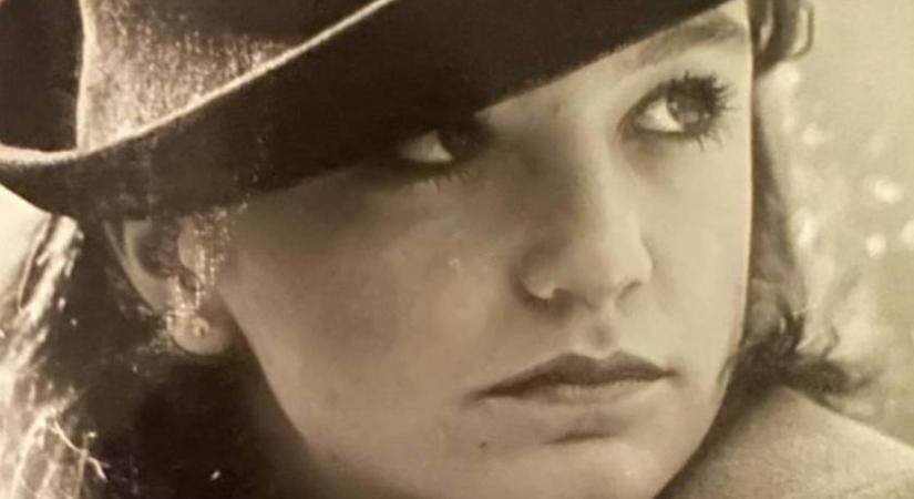 Ki ez a tinilány a képen? Híres magyar énekesnő lett belőle