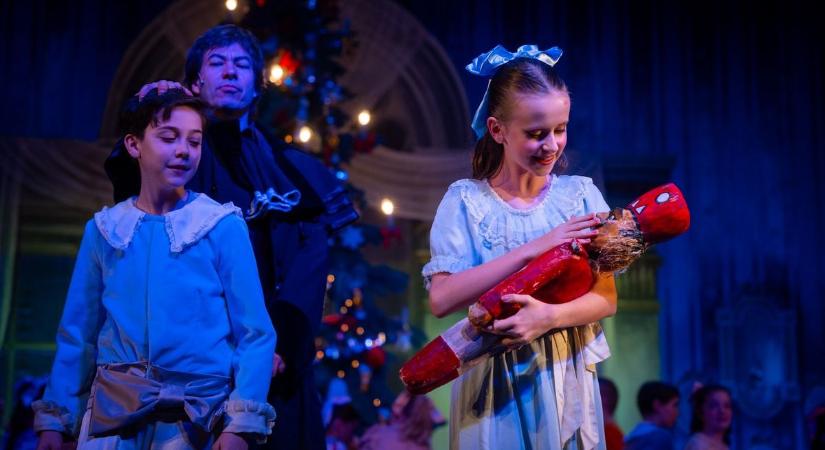 Diótörő előadást kapták ajándékba karácsonyra a nehéz sorsú gyerekek