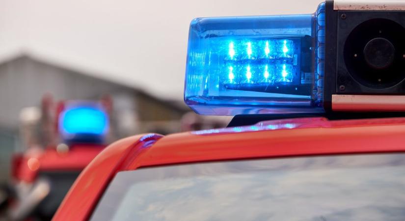 Három autó ütközött a forgalmas körforgalomban