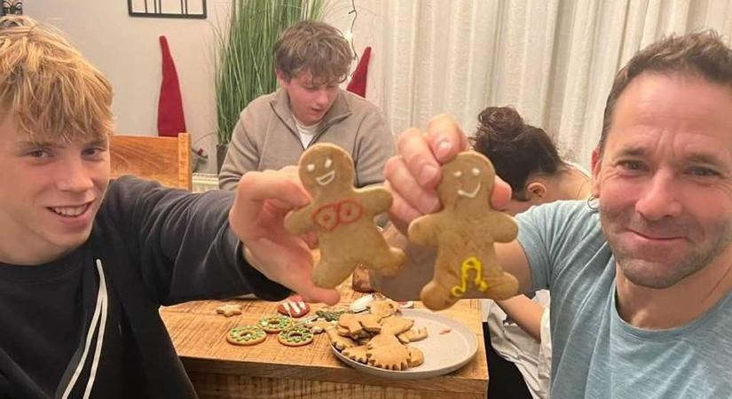 Anatómialag pontos mézeskalácsot sütött streetfighter legenda – csak felnőtteknek