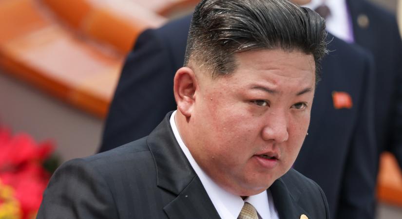 Kim Dzsongun luxusszállodákat adott át lányával Észak-Koreában