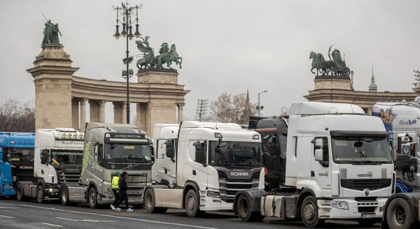 Kamionos tüntetés: 35 éve nem volt példa ilyenre a főszervező szerint