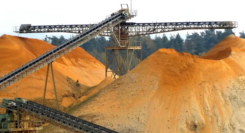 Nemcsak az arany és az ezüst árfolyama ugrott új csúcsra Trump vámháborúja miatt