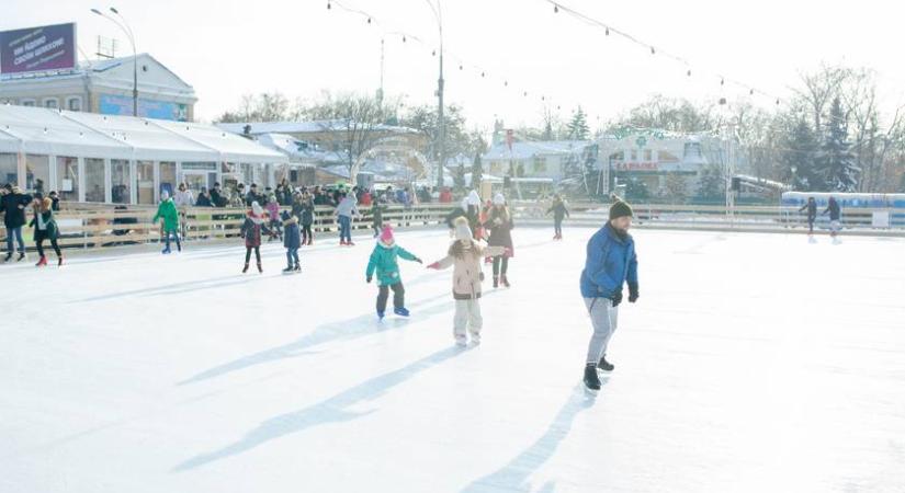 A Balaton tövében csúszkálhatsz ezen a településen: mutatjuk, hol van, és mennyibe kerül