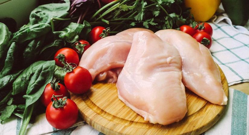 Íztelen a csirkemell, sápadt a paradicsom – mi történt az ételeinkkel?