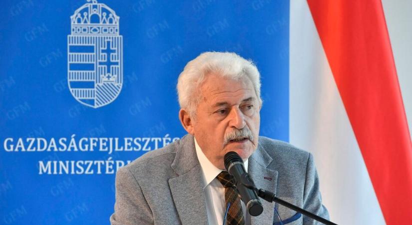 A korelnök békeharcos