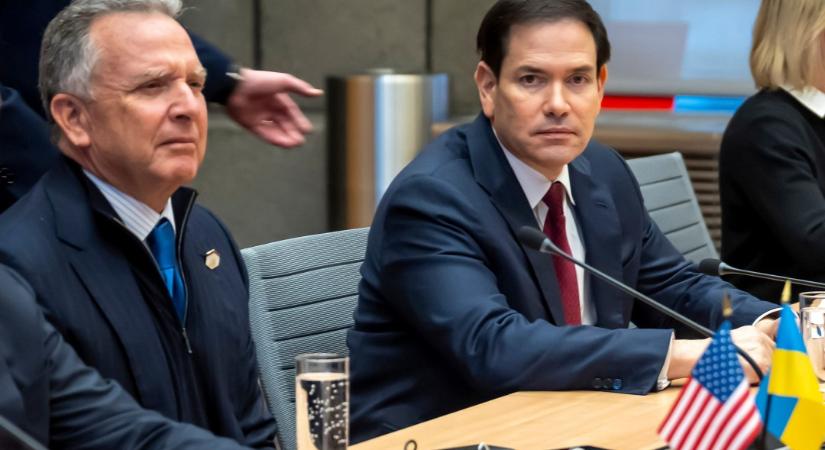 „Héják és galambok”: Komoly ellentét feszül a Trump-kormányzat vezetői között Ukrajna miatt