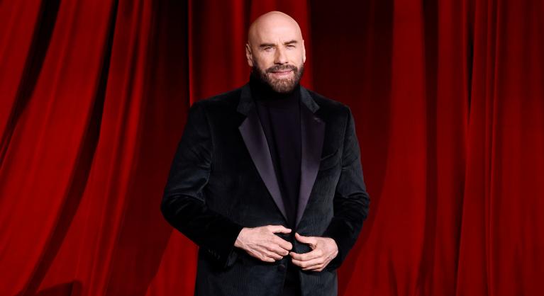 Őrült állítás látott napvilágot John Travolta és Elvis Presley családjáról egy perben