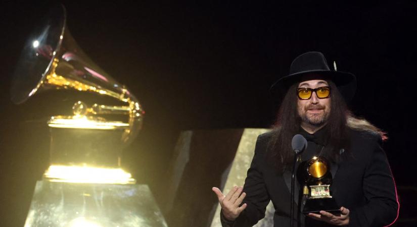 John Lennon fia attól fél, a fiatal generáció elfelejti a Beatlest