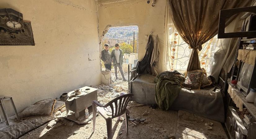 Véget ért a szír polgárháború, Németország elkezdi a menedékkérők visszatoloncolását