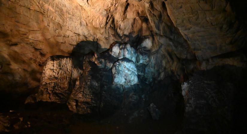 8000 éves kincs bukkant fel az Osztrák-Magyar Monarchia legbizarrabb barlangja alól, végre megtalálták az eredeti magyarok nyomát?