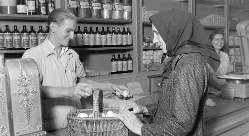 Mázsányi hal, szaloncukor vagonszámra – ezeket vásárolták karácsonykor régen ( galéria)