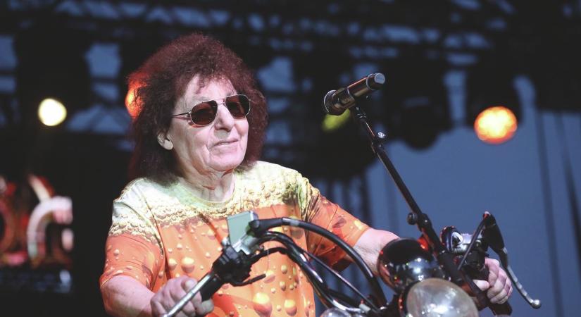 Körömpörkölttel köszöntötték Demjén Rózsit, Pécsen ünnepelte születésnapját (videó)