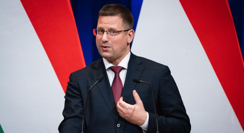 Gulyás valódinak tartja az Index tiszás dokumentumát, és elmondta, miért osztogatták a Bors kiadványát a szegedi gyűlésen