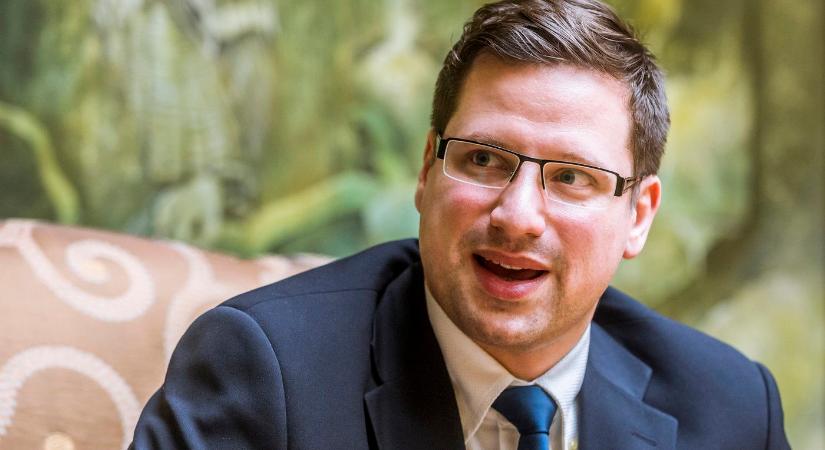 Feszült jelenet, keményen nekiment a Tisza Pártnak Gulyás Gergely a kormányinfón, egy kérdés hozta ki belőle a heves indulatokat