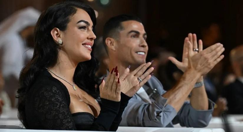 Ronaldo magán szigeten vett szerelmi fészket a menyasszonyának