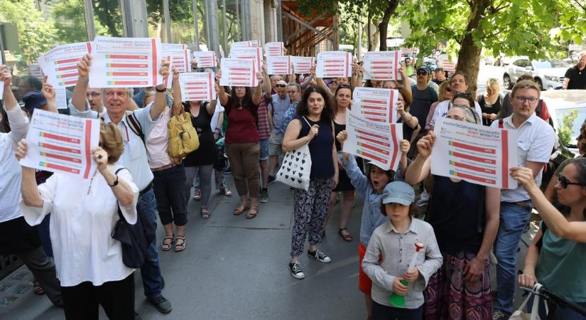 Az Akadémiai Dolgozók Fóruma közölte, nem fél a HUN-REN fenyegetőzésétől, viszont várja a válaszokat a kérdéseire