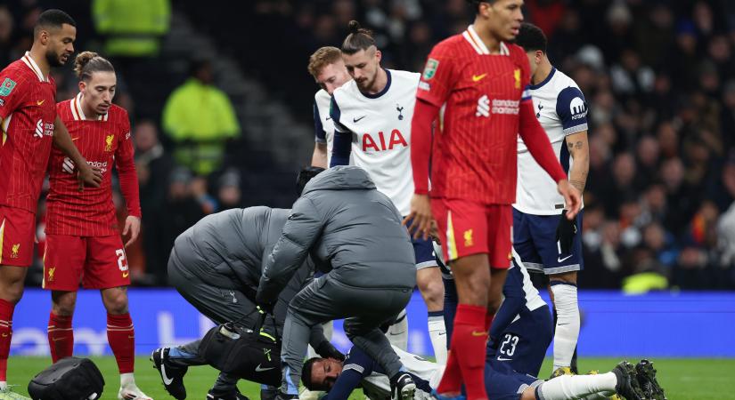 Erről szólt a január – Horrorsérülés a Liverpool kupameccsén – tíz percig állt a játék- #1