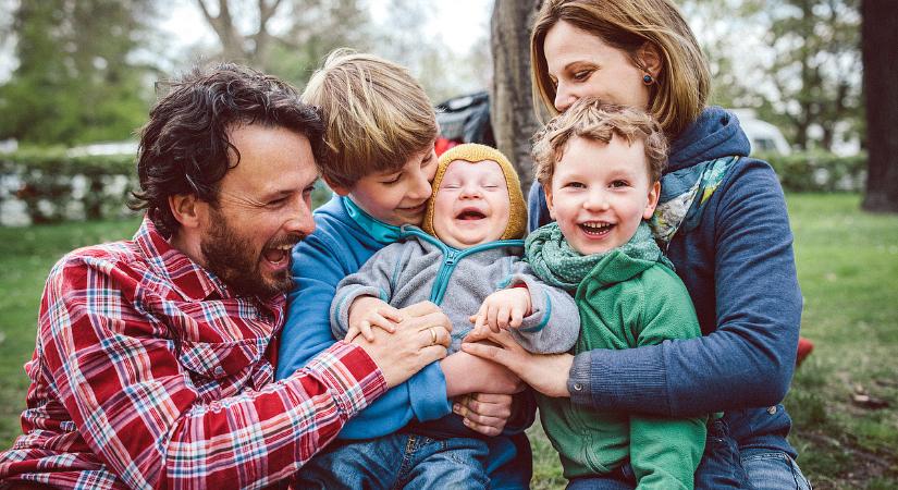 Megjöttek a számok, ennyivel nő a családoknál maradó jövedelem 2026-ban
