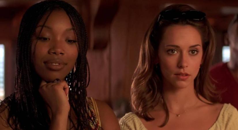 Még mindig tudom, mit tettél tavaly nyáron: Csak a legelső nézhető a franchise részei közül (kritika)