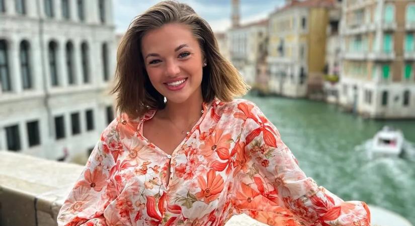 Korai karácsony Pap Dorci rajongóinak: szexi popsivillantós poszt érkezett