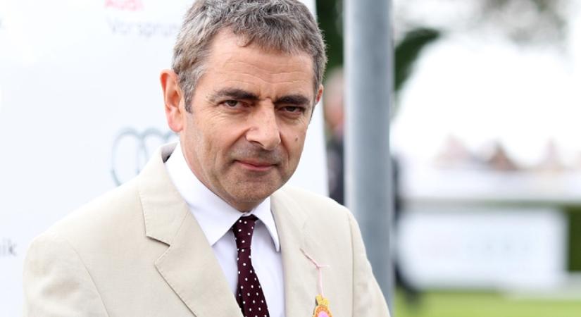 Újraforgatták az Igazából szerelem legendás jelenetét: elképesztő, ki helyettesítette Rowan Atkinsont - Videó